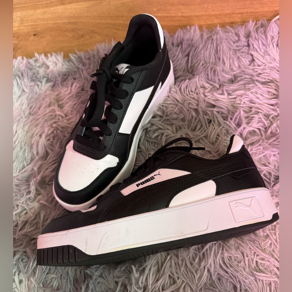 W8 PUMA SNEAKERS
